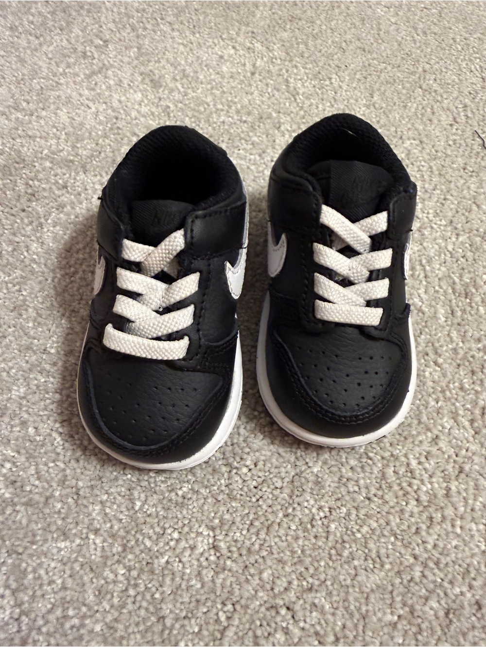 Nike Kids Black and White Low-Top Sneaker